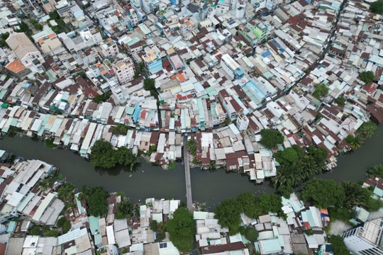 Một địa phương Việt Nam lên kế hoạch dời gần 40.000 căn nhà