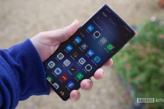 Mẫu máy Trung Quốc này mà được bán đại trà, điện thoại Samsung có lẽ không thể ngồi tiếp trên "ngai vàng"