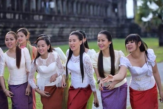 Chỉ trong 6 tháng, Campuchia thu hơn 5 tỷ USD từ một ngành hàng, Việt Nam thu gấp 4 lần 