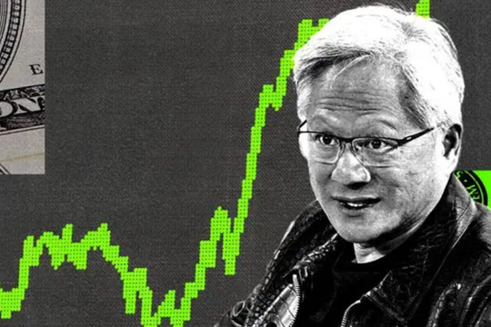 CEO Jensen Huang tiếp tục 'xả' 12,94 triệu USD cổ phiếu﻿ Nvidia, tài sản vượt Warren Buffett