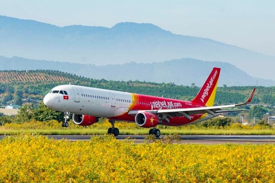 Cổ phiếu Vietjet tăng kịch trần, tài sản tỷ phú Nguyễn Thị Phương Thảo tăng thêm gần 4.000 tỷ đồng