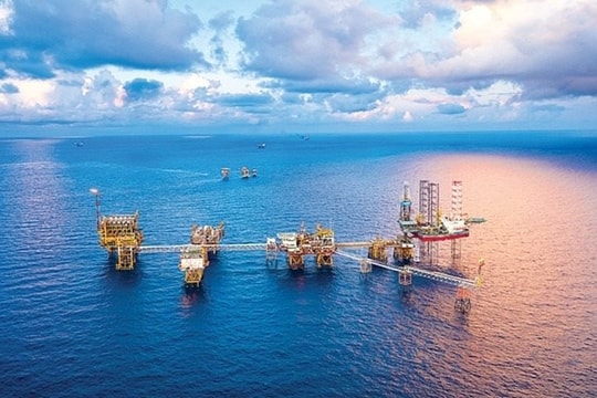Petrovietnam chiếm 48% tổng doanh thu và 64,8% nộp ngân sách Nhà nước toàn khối doanh nghiệp thuộc Bộ Tài chính trong 6T2025