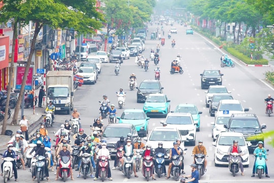 Lãnh đạo Hà Nội tiết lộ: Nhiều doanh nghiệp đã sẵn sàng chính sách riêng hỗ trợ chuyển đổi xe máy xăng sang xe điện