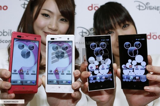 Đã có thời cầm điện thoại Sony là đẳng cấp, sang chảnh: Sao giờ "ông hoàng Nhật Bản" lại tàn tạ thế này?