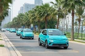 Xanh SM của tỷ phú Phạm Nhật Vượng dẫn đầu thị trường taxi Việt Nam với gần 45% thị phần, cao nhất từ khi ra mắt