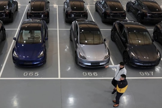 Elon Musk được dịp ngạo nghễ: Tesla đánh bại loạt đối thủ sừng sỏ tại thị trường tỷ dân về công nghệ tự lái, truyền thông lẫn sếp lớn Trung Quốc đều công nhận