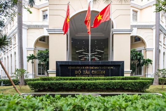 Bộ Tài chính bãi bỏ thông tư về tự vay, trả của doanh nghiệp mà nhà nước sở hữu trên 50% vốn điều lệ
