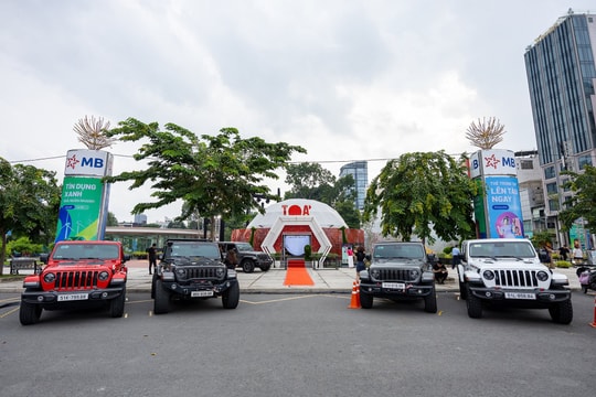 Jeep và danh họa Gustav Klimt phối hợp tổ chức triển lãm nghệ thuật đặc biệt