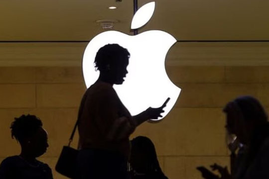 Lượng iPhone bán ra năm 2024 chỉ bằng mức... 9 năm trước, vì sao cổ phiếu Apple vẫn tăng tới 9 lần trong cùng giai đoạn?