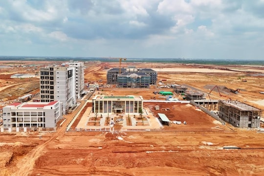 Dự án xịn Việt Nam từng xin lùi tiến độ, được ra tối hậu thư: Còn đúng 5 tháng, 13.000 người tăng tốc, gói thầu lớn nhất có tin vui