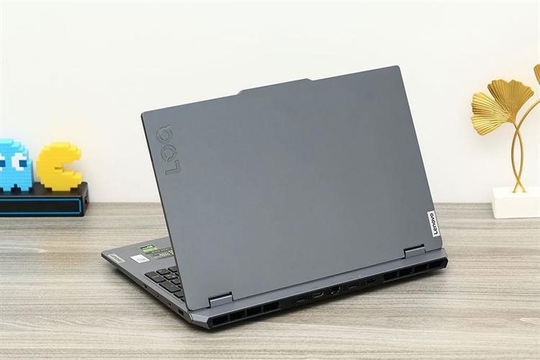 Laptop Lenovo giảm giá đến 3 triệu đồng cho tân sinh viên, tặng kèm Office bản quyền