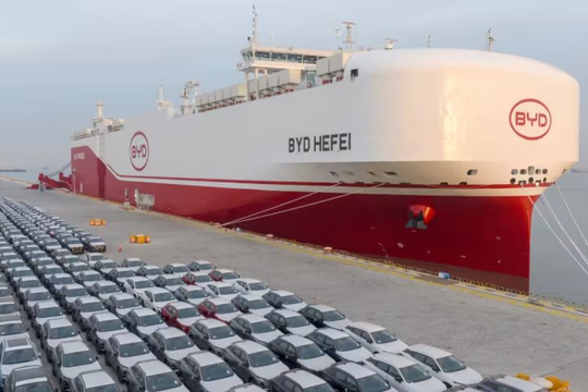Xe điện giá rẻ Trung Quốc tràn ngập châu Âu, đe dọa vị thế của Volvo, Volkswagen, Mercedes