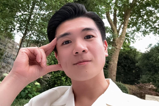 Cổ phiếu SHB và SHB “tím lịm” sau lời chào tháng Tám của ông Đỗ Quang Vinh