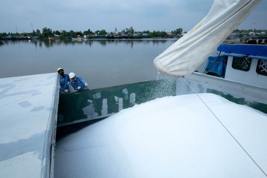 Tiền mặt ngập két, lợi nhuận tăng sốc, DN bán mặt hàng quan trọng của nền kinh tế bứt phá chưa từng có