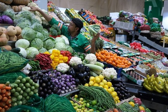 Không chỉ dầu mỏ, nước BRICS này còn có phao cứu sinh khác giữa bão trừng phạt: Chỉ một ‘pháo đài bí mật’ rộng 1 km2 giúp mang về hàng tỷ USD, láng giềng chấp nhận hàng "rửa nguồn" vì giá rẻ 