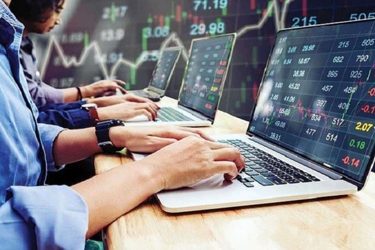 Ủy ban Chứng khoán Nhà nước yêu cầu tăng cường giám sát giao dịch trên thị trường chứng khoán