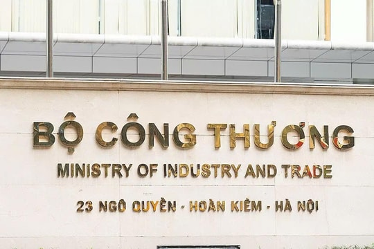 Chỉ còn 1 ngày nữa mức thuế đối ứng của Hoa Kỳ chính thức có hiệu lực ở Việt Nam: Bộ Công Thương thông tin về loạt kế hoạch sẽ trình lên Chính phủ vào ngày mai 
