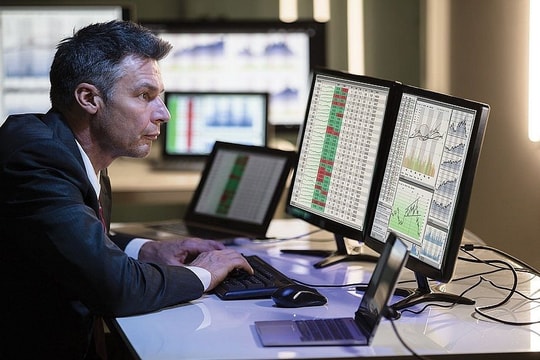 Nhóm cổ phiếu ngân hàng giữ nhịp VN-Index trước áp lực bán của khối ngoại