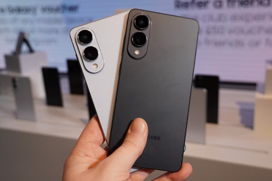 Chuyên gia review: "Đây là các mẫu điện thoại tôi khuyên bạn không nên mua lúc này" - Samsung có 2 cái tên