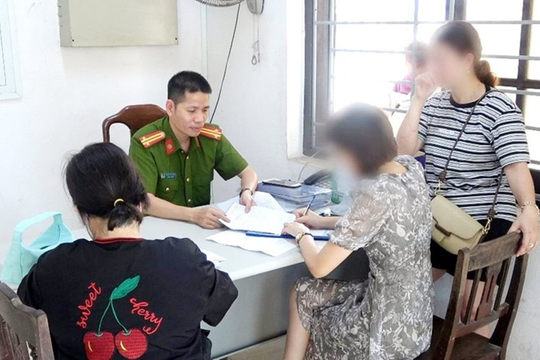 Công an đã cảnh báo vô số lần, 20 người dân Hà Nội vẫn chuyển khoản 6 tỷ đồng cho lừa đảo