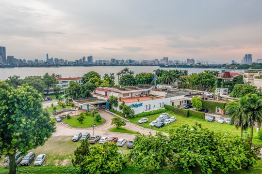 Khách sạn 50 tuổi, là quà tặng của nhân dân Cuba, phòng view hồ “chuẩn đét” giá chưa tới 1 triệu đồng