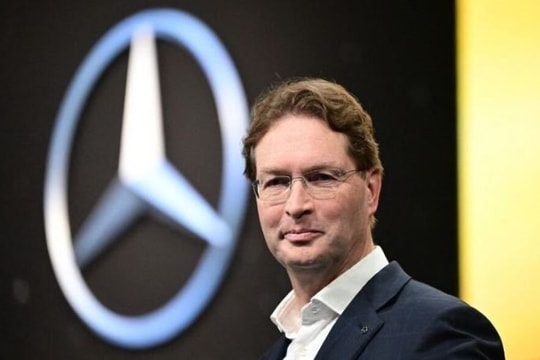 CEO Mercedes-Benz: Ngành ô tô châu Âu sẽ sụp đổ nếu cấm xe xăng