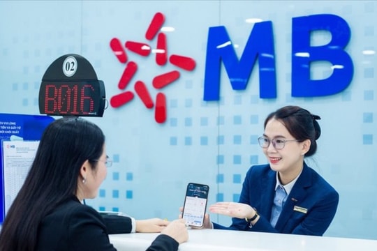 Ngày 18/8, một số ngân hàng bất ngờ tặng lãi suất đặc biệt cho khách hàng