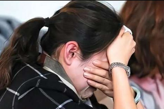 Cụ ông qua đời để lại 19 bản di chúc, các con gái và cháu gái đều khởi kiện đòi quyền sở hữu, tòa án tuyên bố: Tất cả đều không hợp lệ