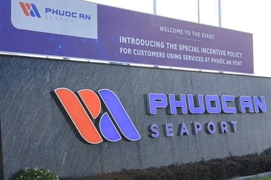 Lỗ luỹ kế 6 tháng gần 250 tỷ đồng, một công ty bất ngờ bổ nhiệm nữ lãnh đạo sinh năm 2002