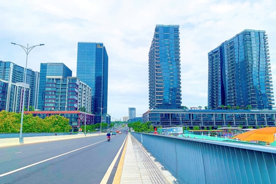 Thị trường bất động sản Hà Nội và TP.HCM "tăng nhiệt" 