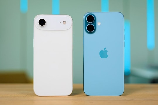 "Sinh sau đẻ muộn", iPhone 17 mới vẫn có thứ khiến mẫu điện thoại đang gây thất vọng của Samsung bị lu mờ?