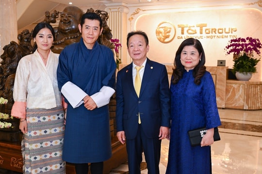 Quốc vương Bhutan và Hoàng hậu tới thăm T&T Group, ông Đỗ Quang Hiển đề xuất mở đường bay thẳng Bhutan và Việt Nam, phát triển du lịch tâm linh