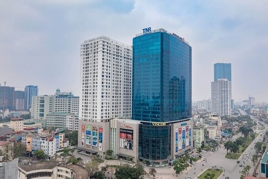 Một công ty chứng khoán trên sàn vừa “đổi chủ”, nhóm cổ đông lớn có nhiều liên quan tới tập đoàn của bà Nguyễn Thị Nguyệt Hường