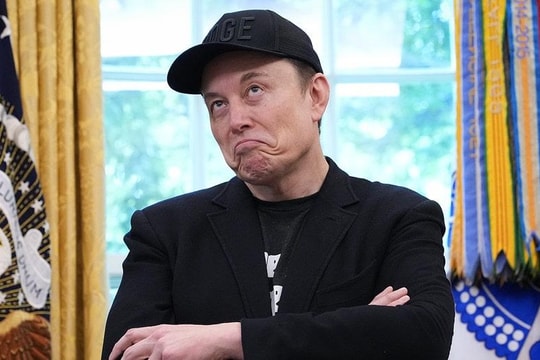 Elon Musk đứng trước nguy cơ “mất cả chì lẫn chài”: Bị gọi hầu tòa vì bỏ tiền tài trợ "xổ số bầu cử" nhưng mối quan hệ với ông Trump giờ chẳng tốt đẹp gì