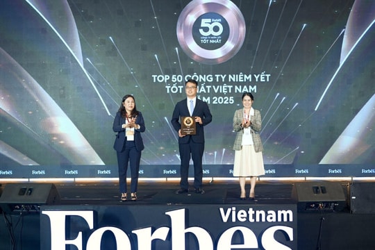 FPT Retail được vinh danh 'Top 50 công ty niêm yết tốt nhất Việt Nam' của Forbes