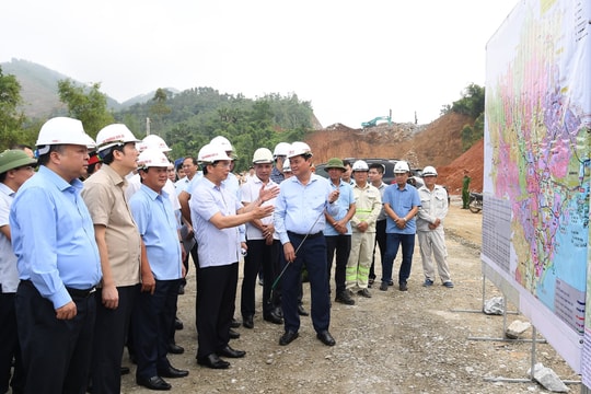 Phó Thủ tướng Bùi Thanh Sơn thúc tiến độ 4 dự án cao tốc trọng điểm phía Bắc