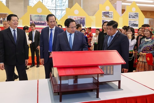  Việt Nam xóa nhà tạm, vững bền lòng dân