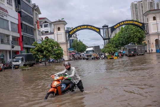 Hôm nay, khu vực Hà Nội tiếp tục có mưa to và dông: Thực hiện ngay các bước sau để cập nhật thông tin các điểm ngập úng