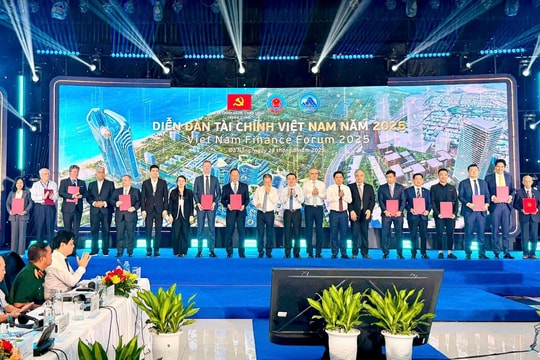 Tập đoàn hàng đầu về tài sản số 'bắt tay' với Đà Nẵng thúc đẩy ứng dụng blockchain trong quản trị và hạ tầng số