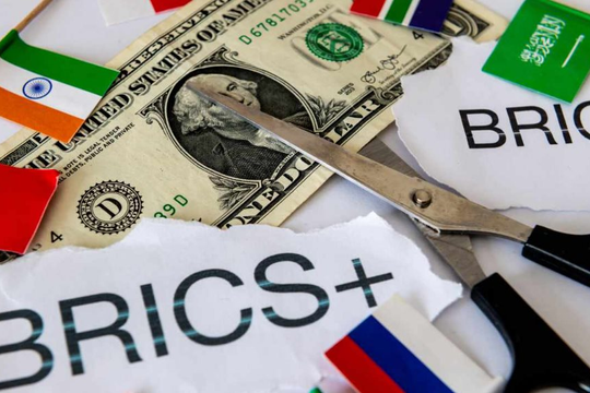 Quyết phi đô la hoá, tân binh BRICS hiến ‘diệu kế’: Bắt tay loạt quốc gia mở hệ thống thanh toán xuyên biên giới, kỳ vọng thành đối thủ SWIFT