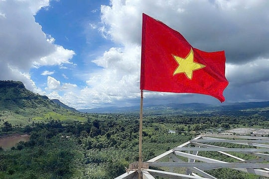 6 tháng thi công thần tốc, T&T Group của Bầu Hiển hoàn thành đường dây truyền tải điện gió Savan 1 từ Lào về Việt Nam trước thềm Đại lễ A80
