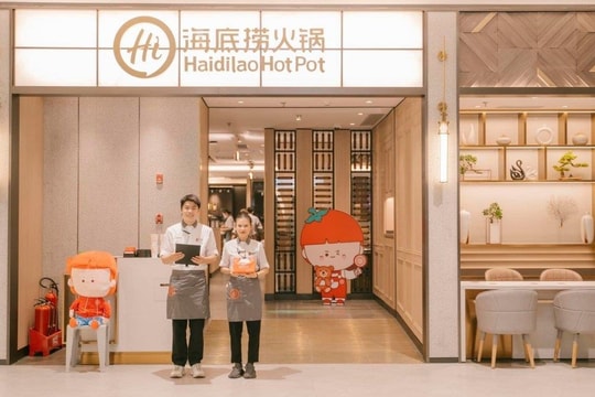 Doanh thu của chuỗi nhà hàng lẩu phong cách Trung Quốc Haidilao ở Việt Nam tăng lên hơn 1.100 tỷ đồng trong nửa đầu năm