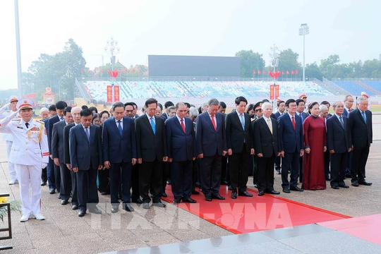 Lãnh đạo Đảng, Nhà nước vào Lăng viếng Chủ tịch Hồ Chí Minh