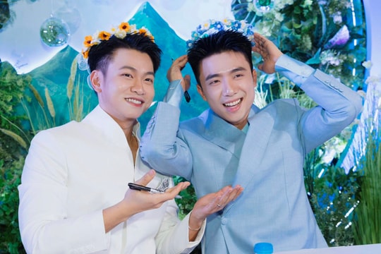 Bất chấp tranh cãi về giá vé 2,8 triệu đồng, fan meeting đầu tiên của cặp đôi hot TikToker Ninh Dương Story vẫn sold out