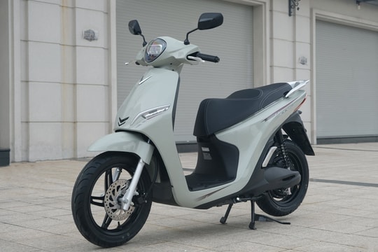 Sau Evo Grand, VinFast ra mắt loạt xe 2 pin mới: Cốp to ngang Lead, đi 260km/sạc, giá ưu đãi từ 23 triệu
