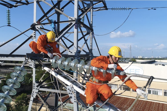 EVN kiểm soát tới 91,4% lượng điện thương phẩm trên thị trường, thị phần còn lại 742 doanh nghiệp chia nhau