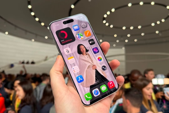 iPhone Air thực sự đáng mua nhất năm nay, cầm trên tay ai cũng thốt lên: "Si mê, khó tin, tuyệt diệu"