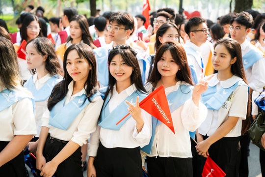 1 năm chưa từng có tại ĐH của tỷ phú Phạm Nhật Vượng: Tỷ lệ chọi 1/9, IELTS trung bình 7.5, cựu sinh viên SN 2001 đã giữ chức Tổng giám đốc