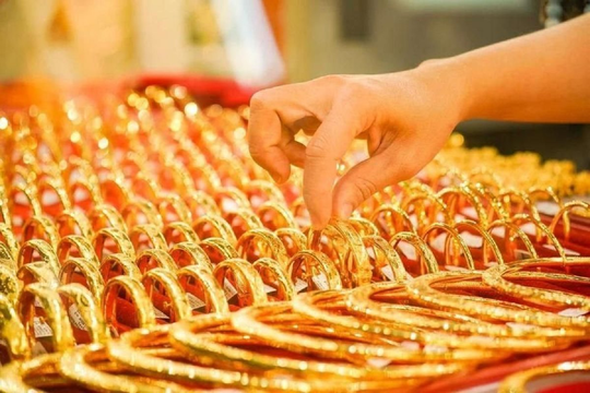 Sáng 12/9: Giá vàng nhẫn, vàng SJC tiếp tục 'sập' mạnh