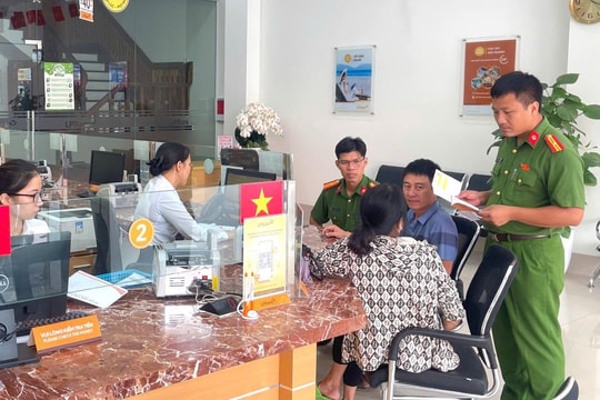 Cụ bà 65 tuổi rút 2 sổ tiết kiệm 400 triệu đồng chưa đến kỳ hạn: Nhân viên LPBank khẳng định có bất thường, mời công an xác minh 